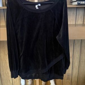 Cable & Gauge Velvet Sweatshirt